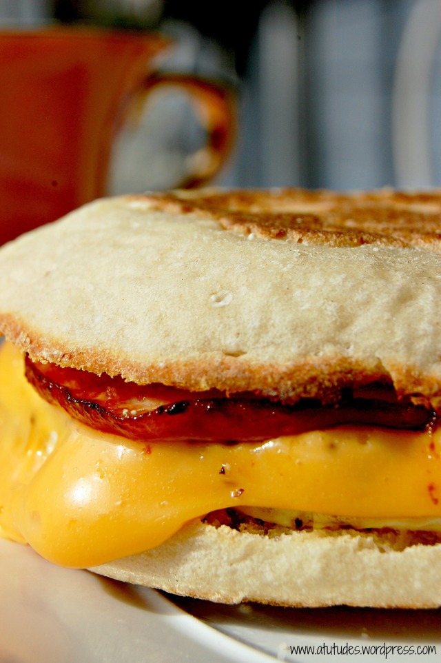 Recipe for Quick and Easy Breakfast Sandwiches by www.Atutudes.wordpress.com
